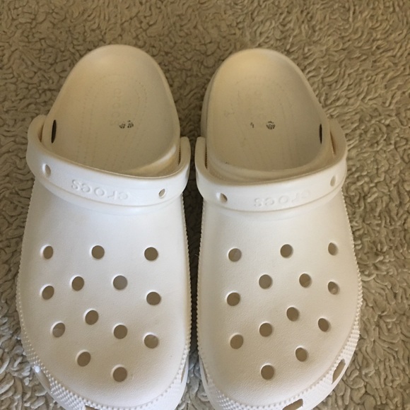 Crocs - Picture 3 of 11